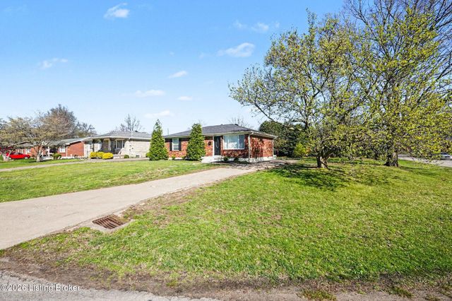 6325 Krause Ave, Louisville, KY 40216