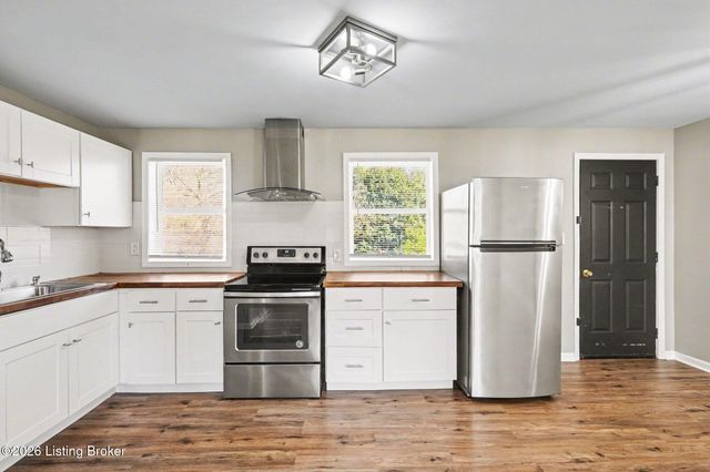 6325 Krause Ave, Louisville, KY 40216