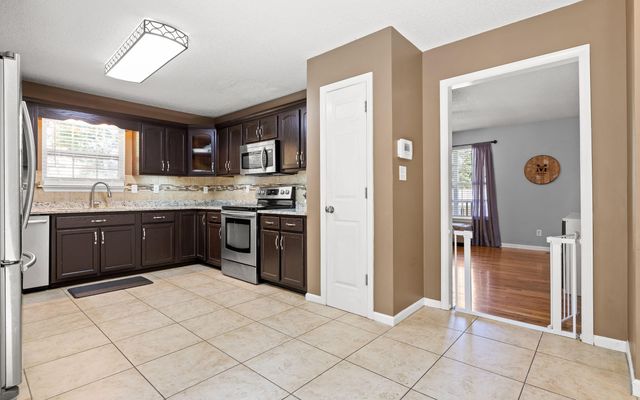 1957 Hardwood Lane, Soddy Daisy, TN 37379