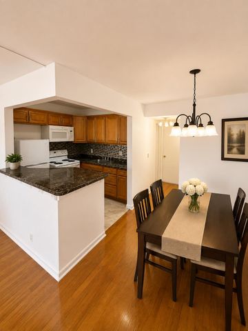 120 WINDSOR F Unit F, West Palm Beach, FL 33417