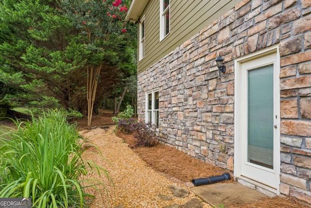 221 Falling Water Way, Woodstock, GA 30188