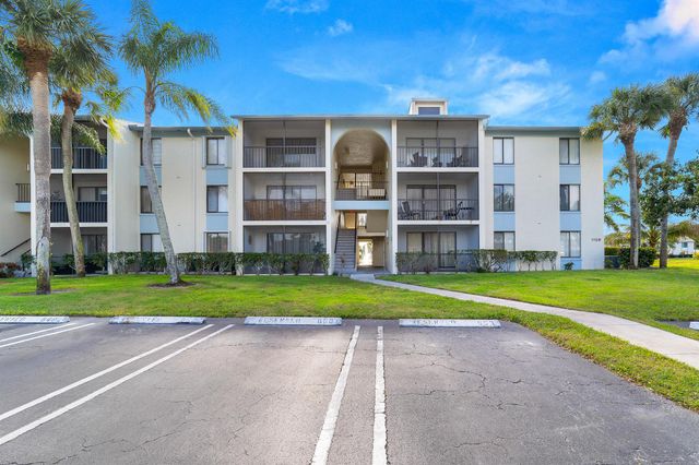 1108 Green Pine Boulevard H3, West Palm Beach, FL 33409