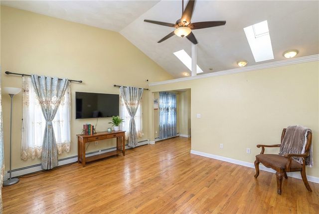 36 Great Oak Drive, Warwick, RI 02886