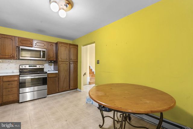 1706 N STERLING BLVD, Sterling, VA 20164