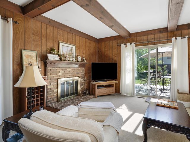 21934 Shadybrook Drive, Novi, MI 48375