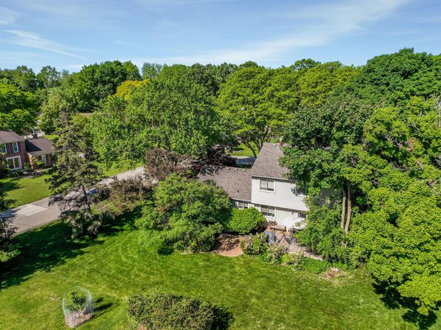21934 Shadybrook Drive, Novi, MI 48375