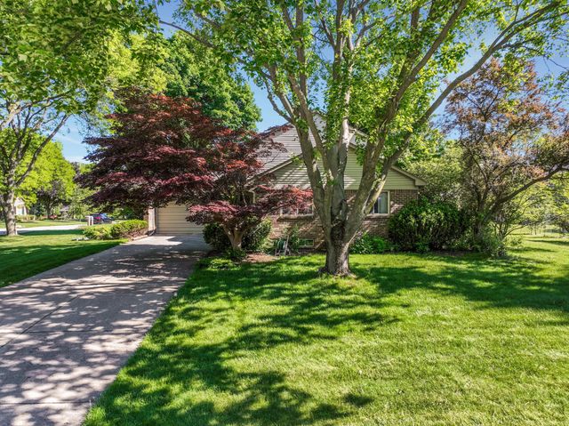 21934 Shadybrook Drive, Novi, MI 48375