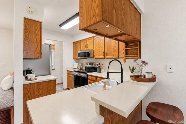 1811 S Quebec Way 57, Denver, CO 80231