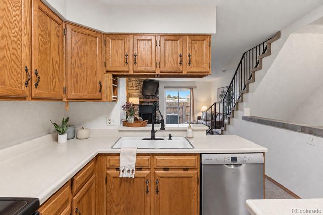 1811 S Quebec Way 57, Denver, CO 80231