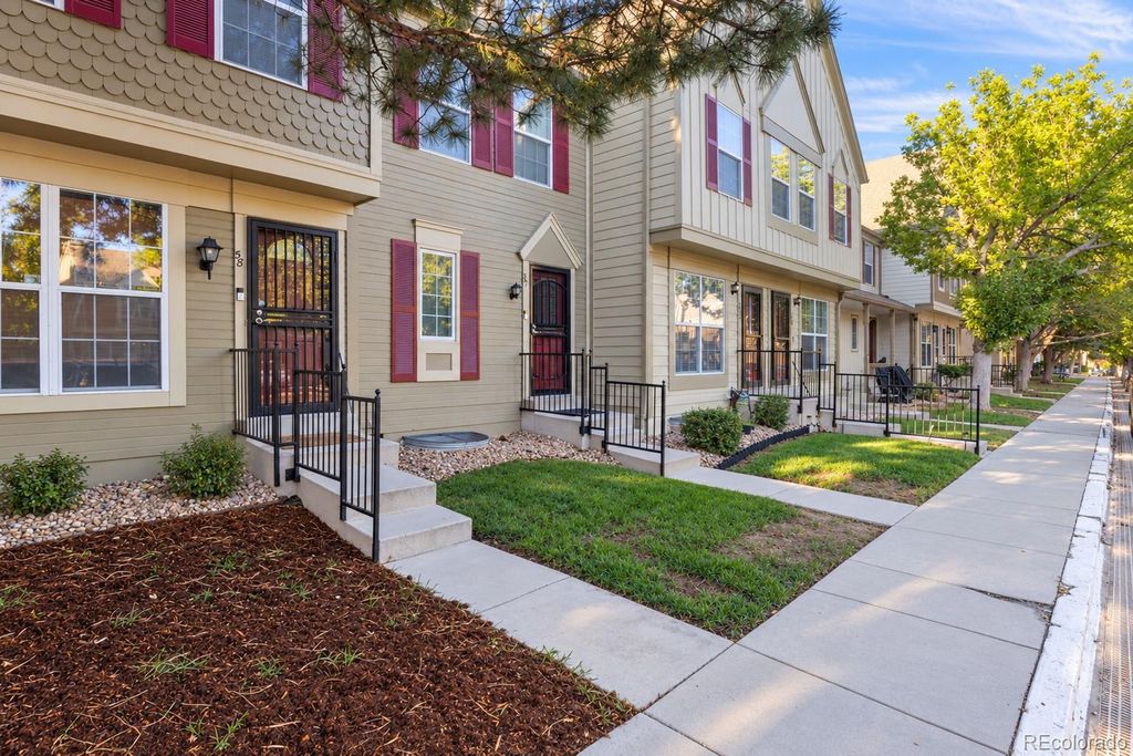 1811 S Quebec Way 57, Denver, CO 80231