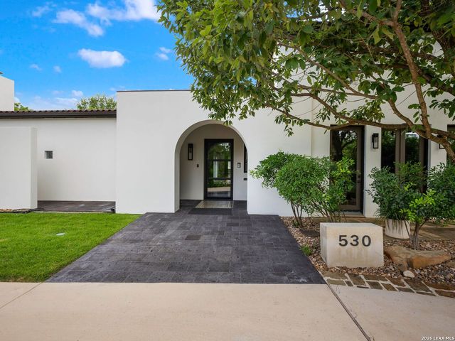 530 Geneseo Road, San Antonio, TX 78209