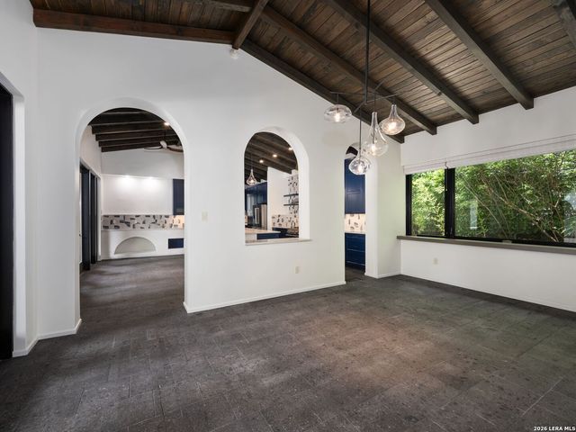 530 Geneseo Road, San Antonio, TX 78209