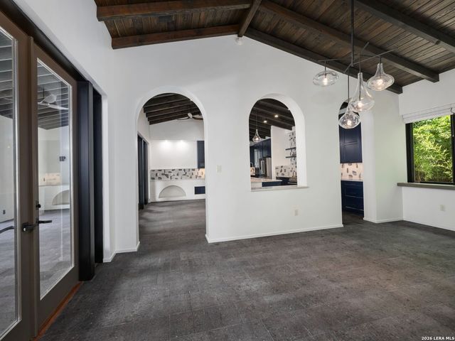 530 Geneseo Road, San Antonio, TX 78209