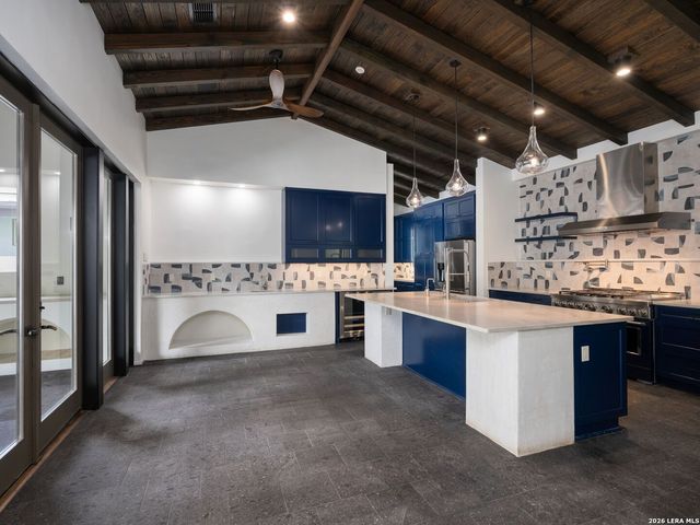 530 Geneseo Road, San Antonio, TX 78209