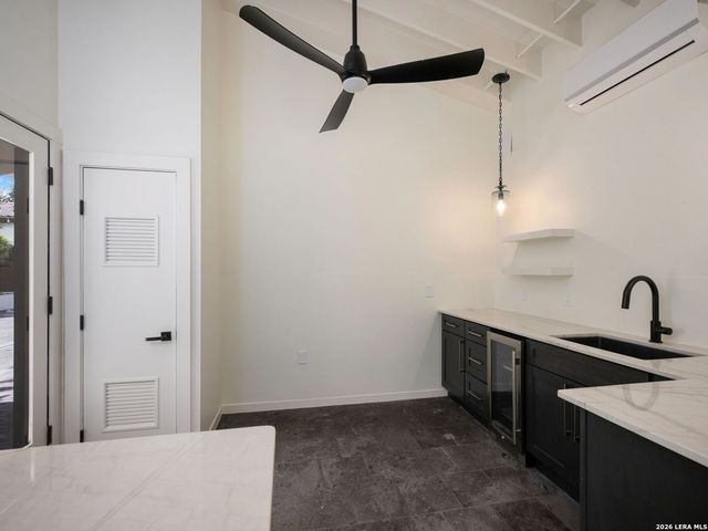 530 Geneseo Road, San Antonio, TX 78209