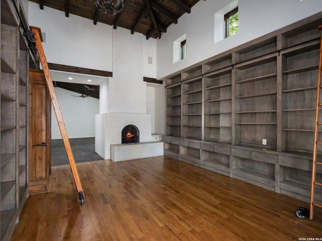 530 Geneseo Road, San Antonio, TX 78209