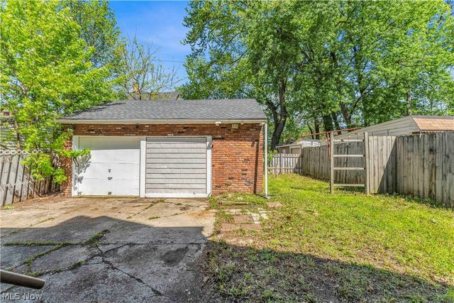 3921 W 21st Street, Cleveland, OH 44109