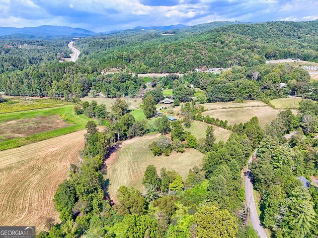 7118 Old 441 S, Lakemont, GA 30552