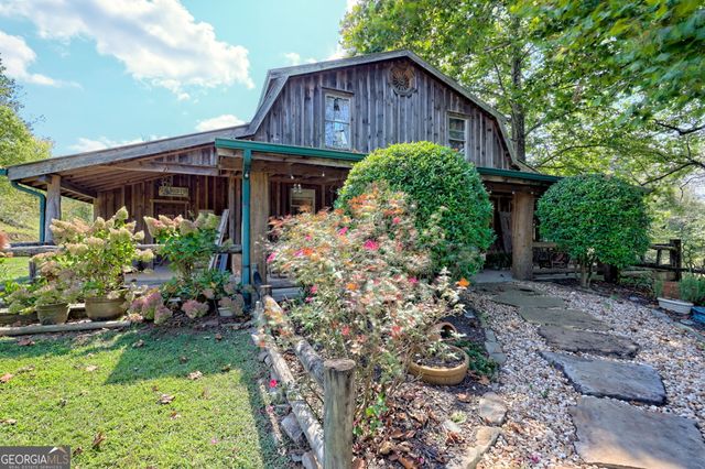 7118 Old 441 S, Lakemont, GA 30552