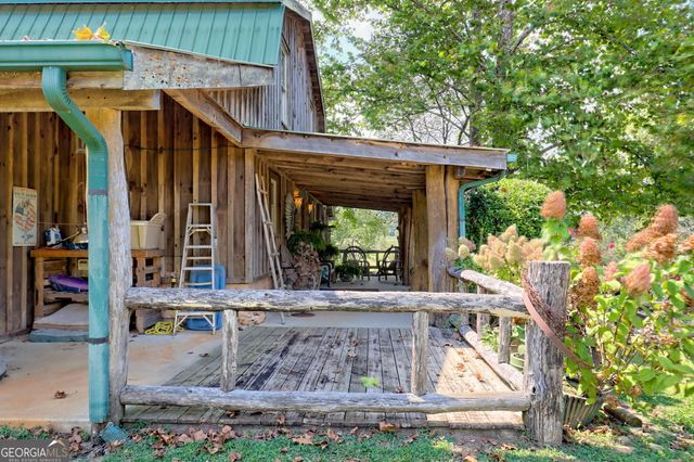 7118 Old 441 S, Lakemont, GA 30552