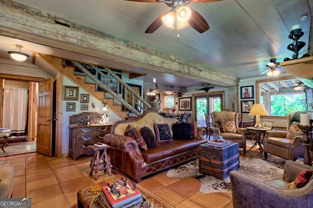 7118 Old 441 S, Lakemont, GA 30552