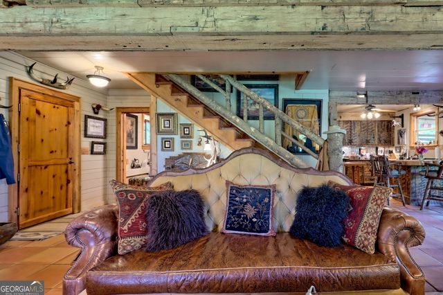 7118 Old 441 S, Lakemont, GA 30552