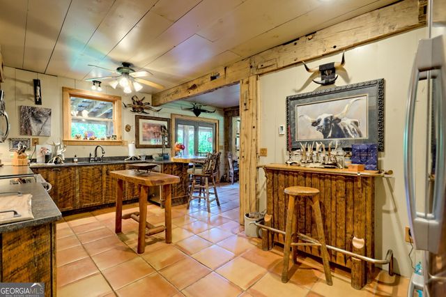 7118 Old 441 S, Lakemont, GA 30552