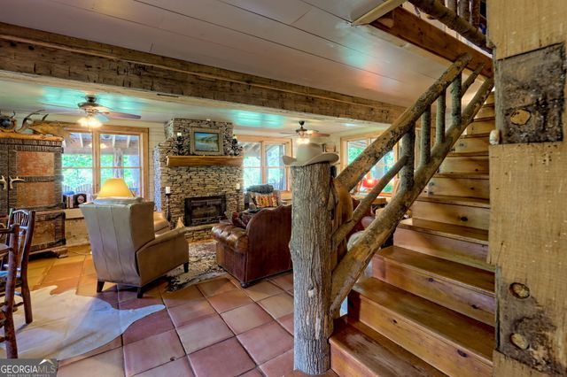 7118 Old 441 S, Lakemont, GA 30552