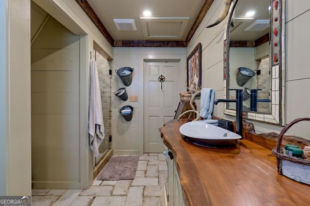 7118 Old 441 S, Lakemont, GA 30552