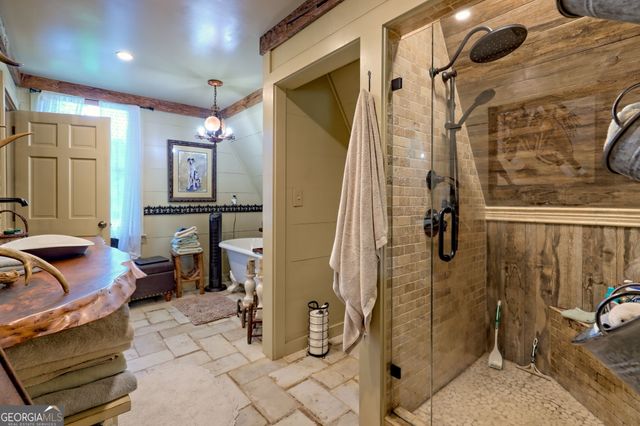 7118 Old 441 S, Lakemont, GA 30552