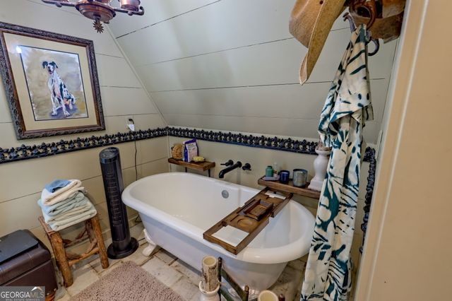 7118 Old 441 S, Lakemont, GA 30552