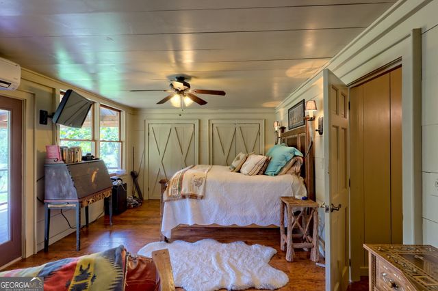 7118 Old 441 S, Lakemont, GA 30552