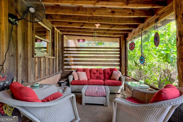 7118 Old 441 S, Lakemont, GA 30552