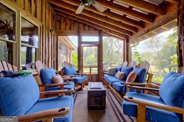 7118 Old 441 S, Lakemont, GA 30552