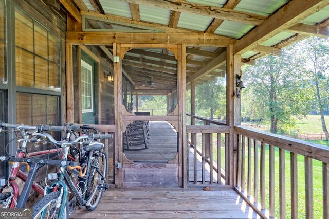 7118 Old 441 S, Lakemont, GA 30552