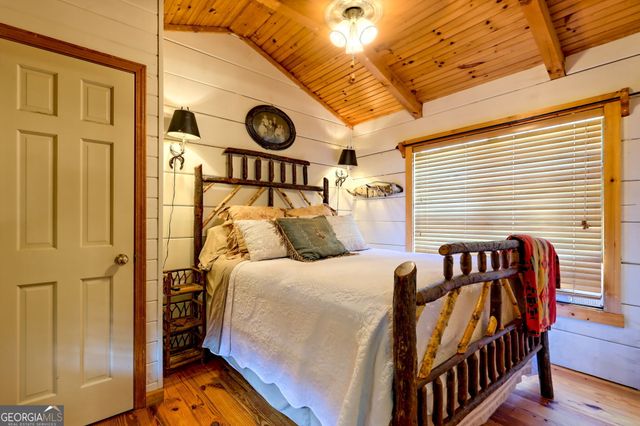 7118 Old 441 S, Lakemont, GA 30552