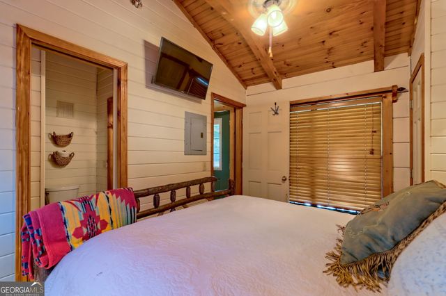 7118 Old 441 S, Lakemont, GA 30552