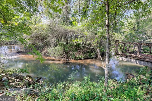 7118 Old 441 S, Lakemont, GA 30552