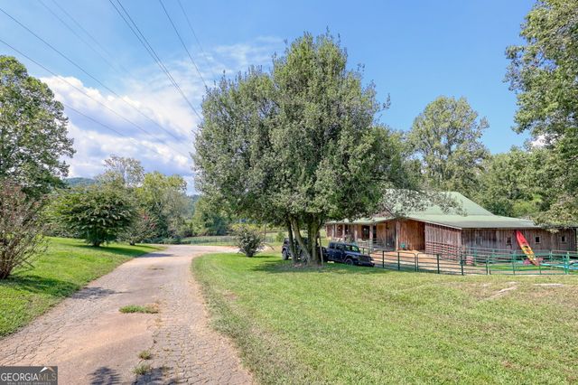 7118 Old 441 S, Lakemont, GA 30552