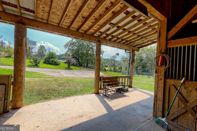 7118 Old 441 S, Lakemont, GA 30552