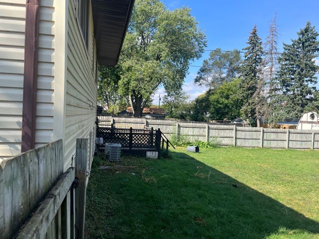 2020 Exeter Avenue, Loves Park, IL 61111