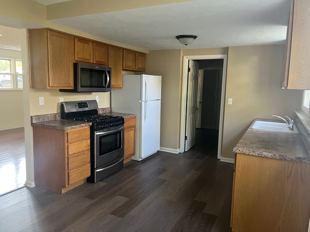 2020 Exeter Avenue, Loves Park, IL 61111