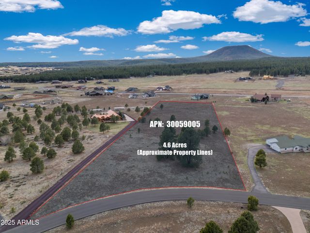 9025 N Snowbowl Ranch Road 5, Flagstaff, AZ 86001
