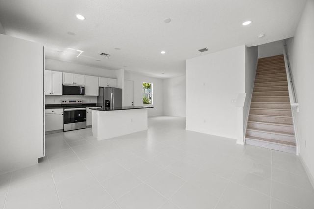 4520 Longwood Lake Square, Westlake, FL 33470