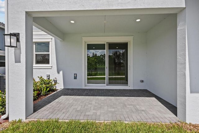 4520 Longwood Lake Square, Westlake, FL 33470