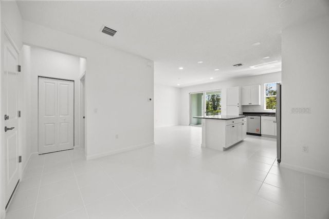 4520 Longwood Lake Square, Westlake, FL 33470