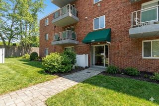 300 Commercial Street 23, Braintree, MA 02184