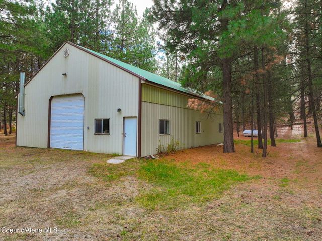694 S SIGNAL POINT RD, Post Falls, ID 83854