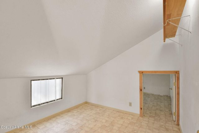 694 S SIGNAL POINT RD, Post Falls, ID 83854