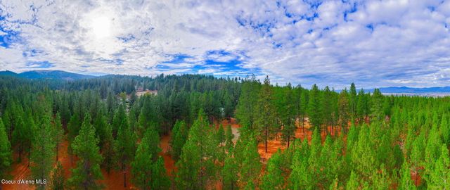 694 S SIGNAL POINT RD, Post Falls, ID 83854